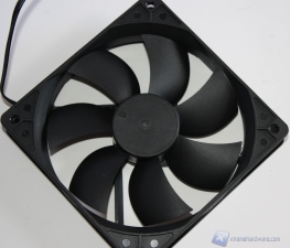 Corsair 350D_79