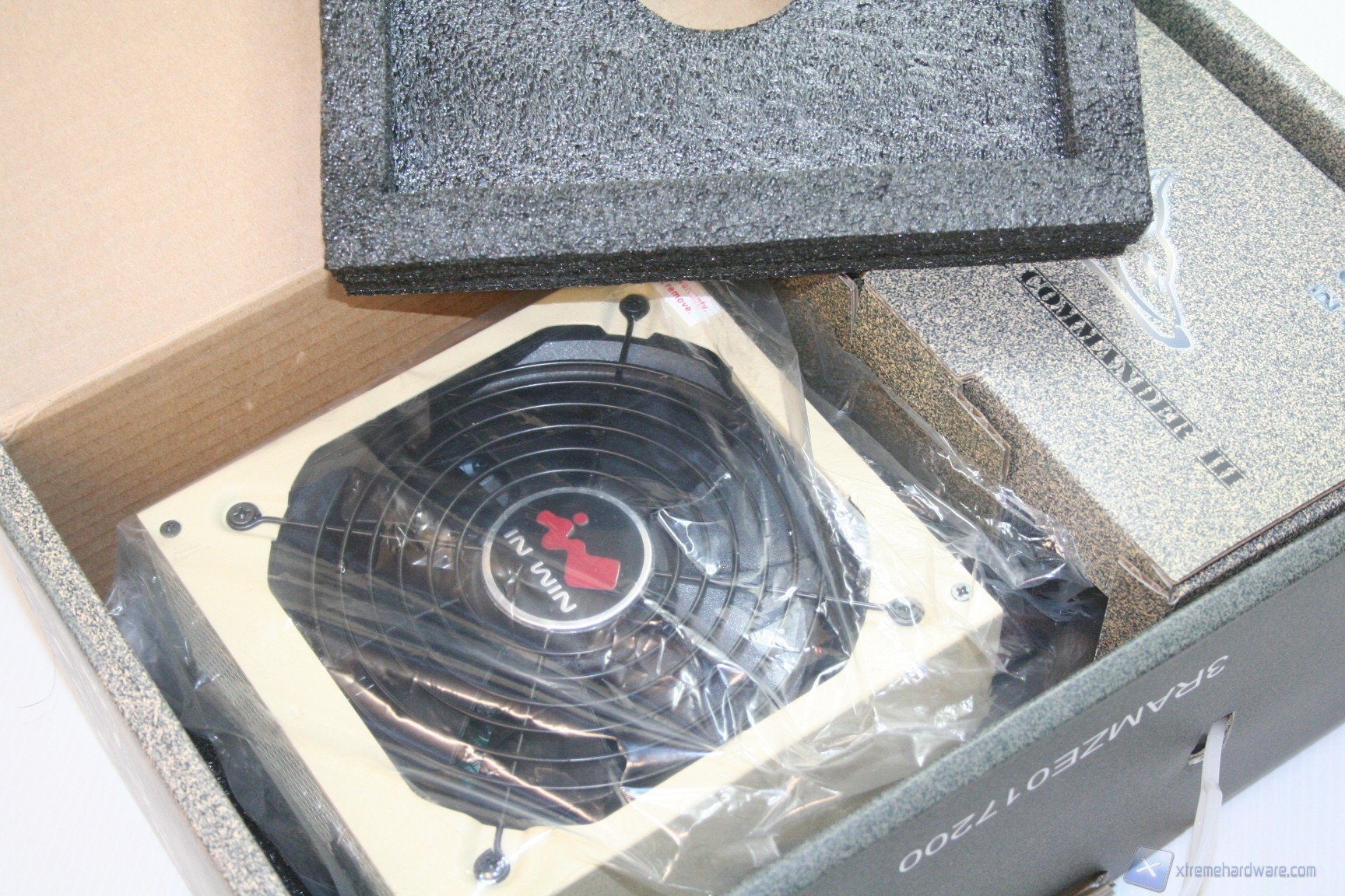 00042 INWIN DESERT FOX COMMANDER 3 700W